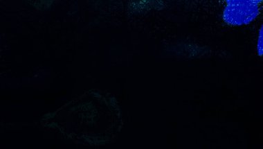 Modern sanat. Renkli çağdaş sanat eserleri. Renkli boya darbeleri. Soyut arkaplanda fırça darbeleri. fırça boyası.