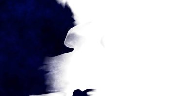 Beyaz arkaplanda soyut renkli suluboya. Dijital resim.