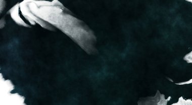 Beyaz arkaplanda soyut renkli suluboya. Dijital resim.