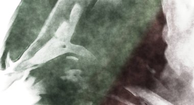 Beyaz arkaplanda soyut renkli suluboya. Dijital resim.