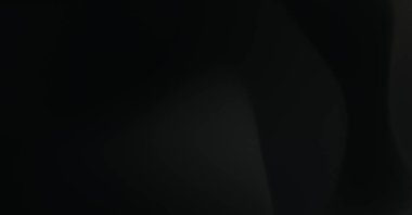 Soyut arkaplan. Sihirli enerji ve ışık hareketinin fraktal dalgaları. Parlayan ışık şekillerinin renkli duvar kağıdı şablonu.