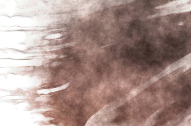 Beyaz arkaplanda soyut renkli suluboya. Dijital resim.