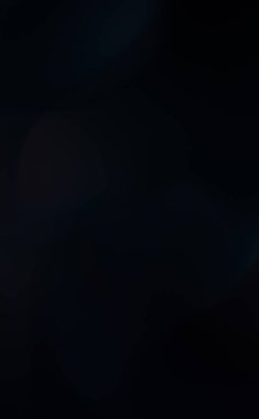 Soyut arkaplan. Sihirli enerji ve ışık hareketinin fraktal dalgaları. Parlayan ışık şekillerinin renkli duvar kağıdı şablonu.