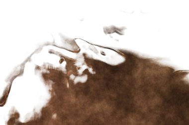 Beyaz arkaplanda soyut renkli suluboya. Dijital resim.