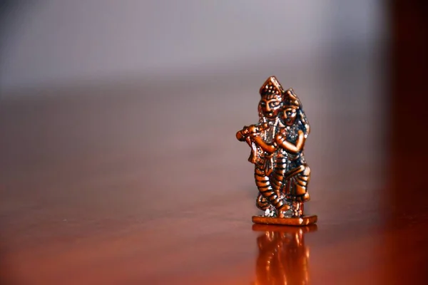 クリシュナ神像 金属像 ヒンズー教神 — ストック写真
