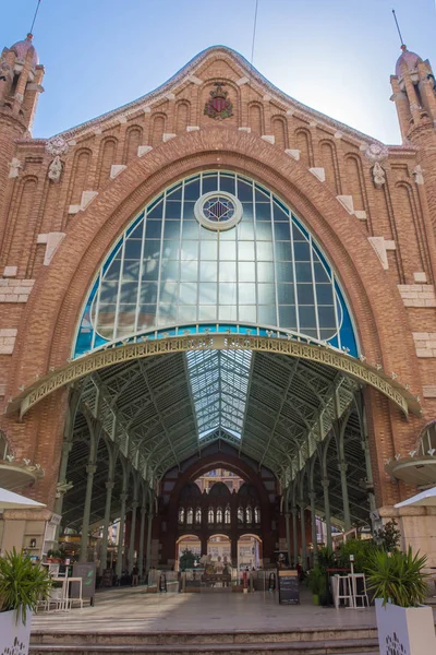 İspanya, Valencia 'da kolon pazarı girişi