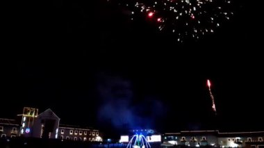 Kolombiya 'da mumların yakıldığı gün. Aralık havai fişek festivali Villa de Leyva, Kolombiya