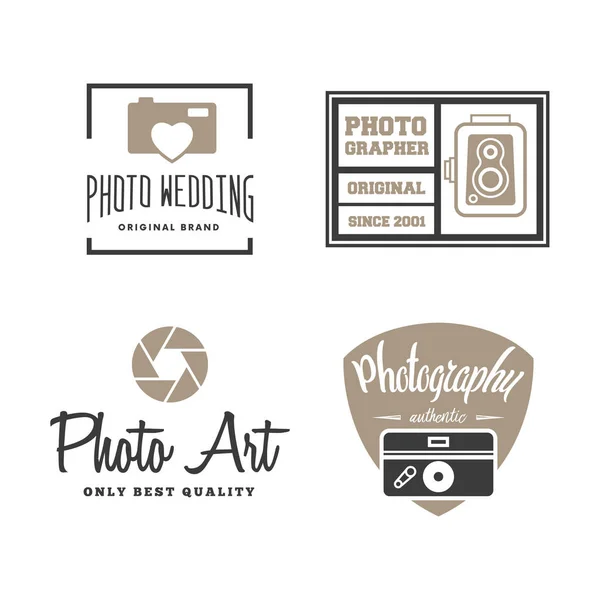 Ορίστε φωτογραφία λογότυπα, σήματα και ετικέτες σχεδιαστικά στοιχεία. Φωτογραφία κάμερα στυλ vintage αντικείμενα. — Διανυσματικό Αρχείο