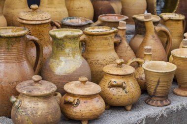 El yapımı bir semt pazarı kavanozlarda