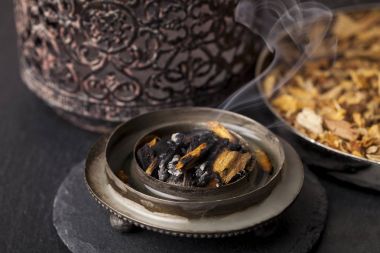 Agarwood, tütsü cips