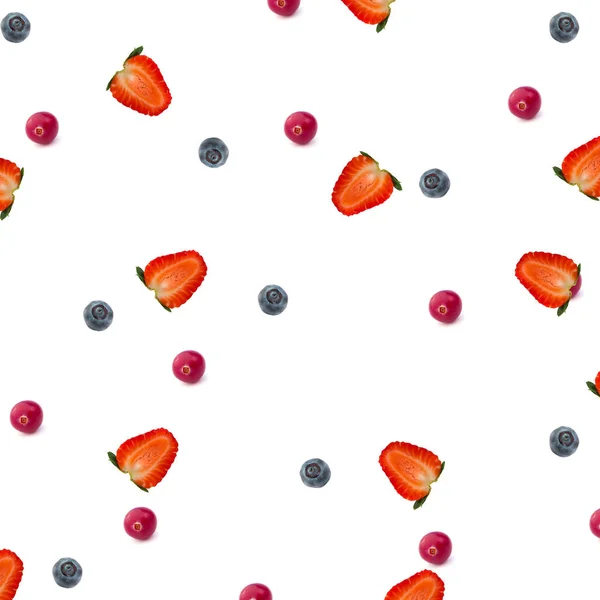 Zomer berry patroon aardbei blueberry cranberry geïsoleerd op een witte achtergrond bovenaanzicht van een vlakke stijl — Stockfoto