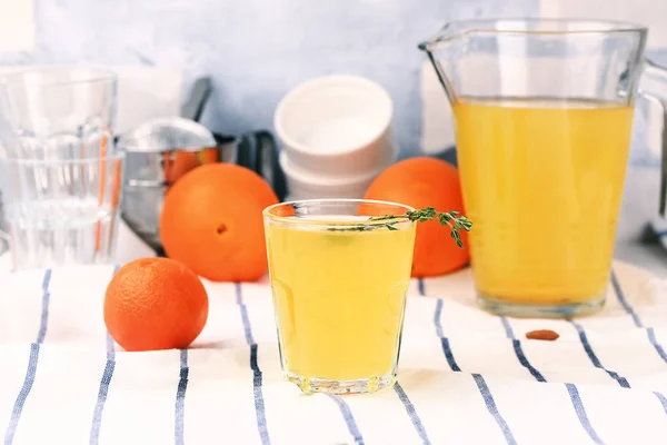 ev yapımı limonata portakal, mandalina, Kuru üzüm, kimyon, Kuru Kayısı, tatlım