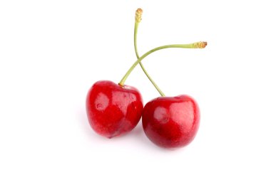 Beyaz arkaplanda kiraz izole