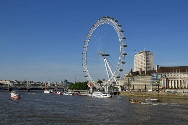 London Eye and Thames River — Stock Photo, Image