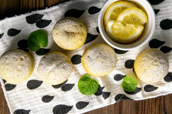 Muffins Lemon Mint White Napkin Dark Wooden Table Top Views — Stock Photo, Image
