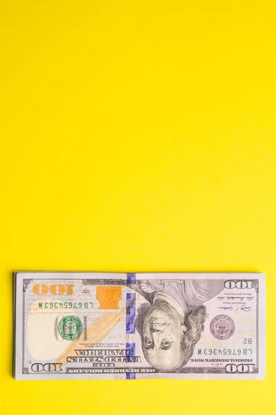 One Hundred Dollar Banknotes Colored Background Top View Empty Place — Stock Photo, Image