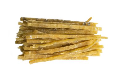 Beyaz arka planda izole edilmiş kurutulmuş tuzlu ton balığı elit atıştırmalığı. Atıştırmalık balıktan biraya. Kapat..