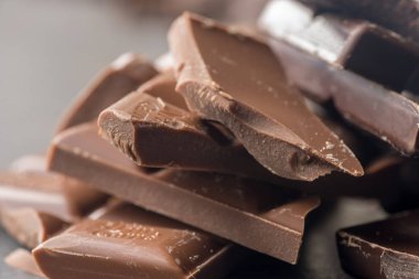 çikolata parçaları