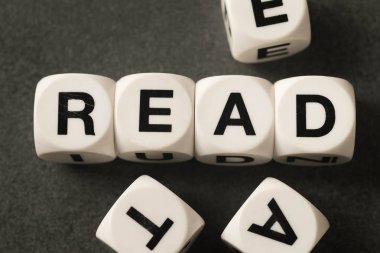 oyuncak küplerin okumak sözcük