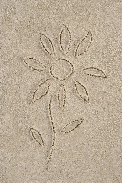 Desenho de flor em areia — Fotografia de Stock