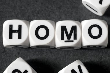 Word homo oyuncak küplerin