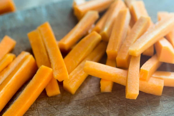 doğranmış havuç seçici odak 