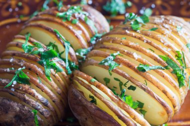 seçici odak fırında patates 