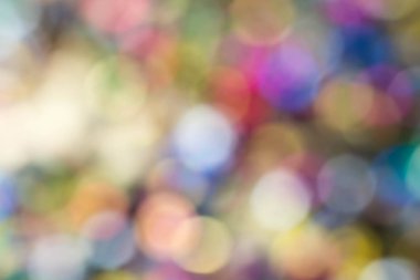 Çoklu renkli odaklanmış ışık arkaplanı 