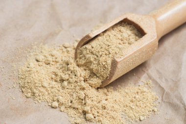 Ölçüm kaşığı zencefil zemin kurutulmuş 