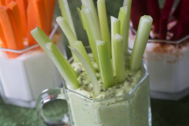 çiğ sebze aperatifler dalış