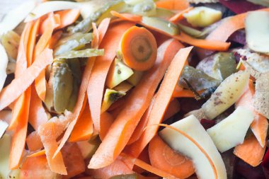  çürüyen mutfak meyve ve sebze artıkları