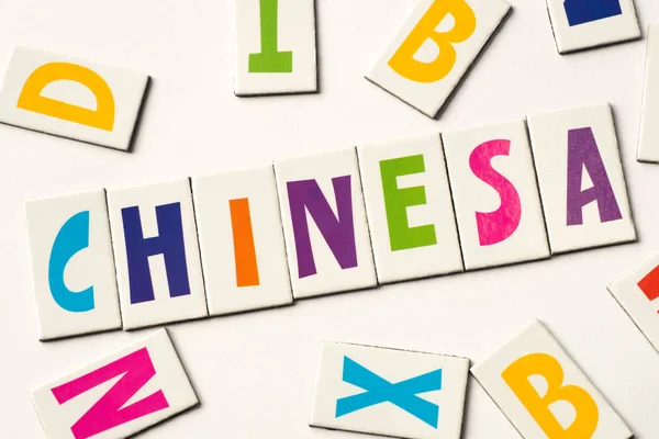 Ordet chinesa gjord av färgglada bokstäver — Stockfoto