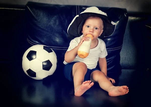 Little boy with football — Stock Photo, Image