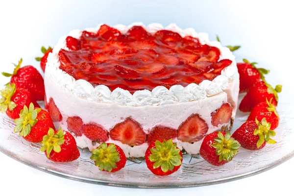 Yogurt Cake Strawberries Glass Plate — Stock Photo, Image