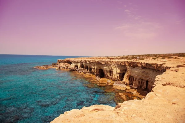Praia Rochosa Pôr Sol Natureza Chipre — Fotografia de Stock