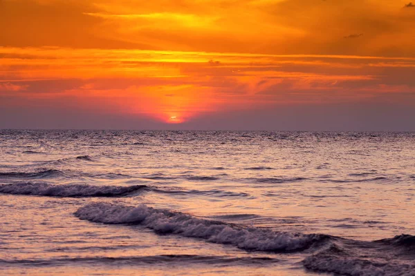 Puesta Sol Sobre Mar —  Fotos de Stock