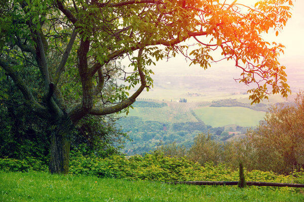 закат в горах.