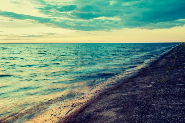 Ранній Ранок Схід Сонця Над Морем Гребля Бетонна Набережна — стокове фото