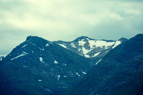 Tops Montañas Con Glaciares Hermosa Naturaleza Noruega — Foto de Stock