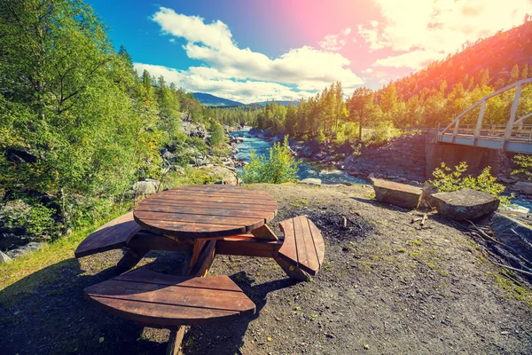 Wooden Table Mountain River Place Rest — Stock Photo, Image