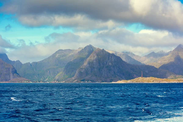 Över Berget Seashore Vacker Natur Norge Lofoten Öarna — Stockfoto