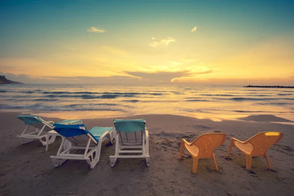 Beach Evening Chaise Lounges — Stock Photo, Image