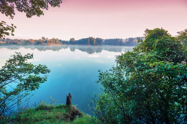 Nascer Sol Sobre Lago Lago Tranquilo Início Manhã Paisagem Natural — Fotografia de Stock