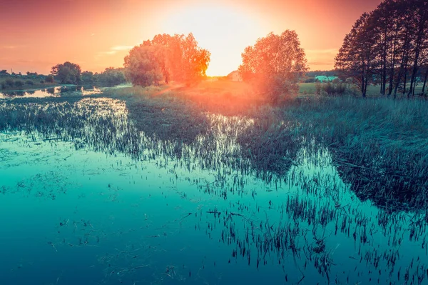 Mattinata Nebbiosa Alba Sul Lago Paesaggio Rurale Estate Vista Aerea — Foto Stock