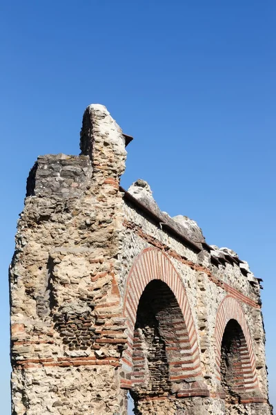 Romeinse aquaduct van de Gier in Chaponost in de buurt van Lyon, Frankrijk — Stockfoto