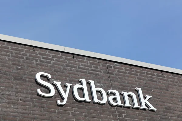 Logo de Sydbank en una pared — Foto de Stock