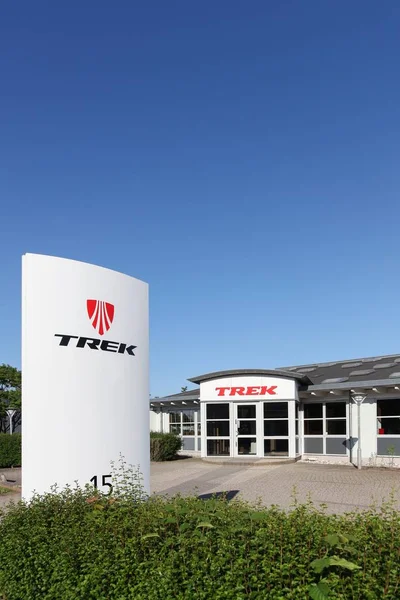 Trek cég épület — Stock Fotó