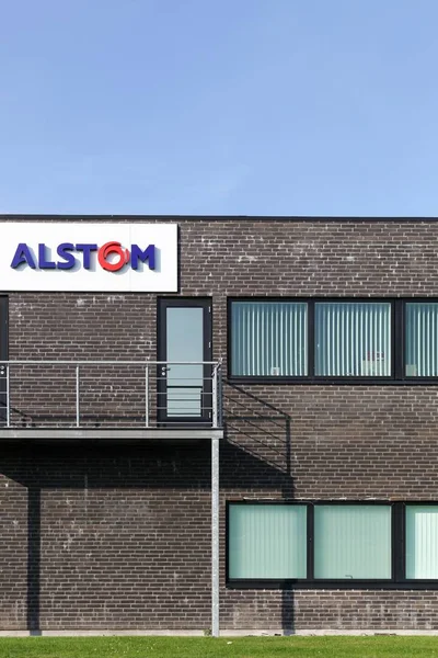 Edificio y oficinas Alstom — Foto de Stock