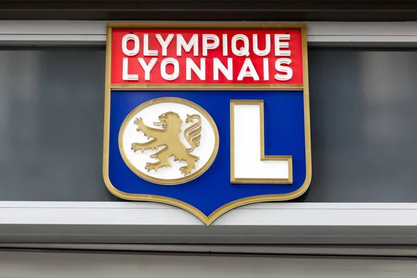 Panneau Olympique Lyon sur un mur — Photo