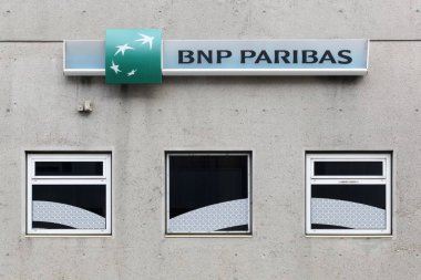  BNP Paribas Banka Binası
